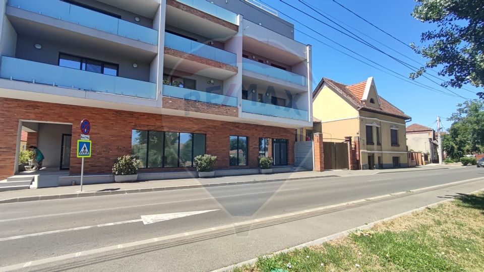 Spațiu comercial 93 mp de vanzare Ultracentral Promenada Crisului