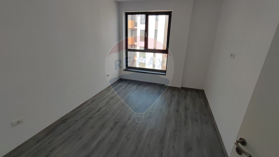 3 room Apartment for sale, Lipoveni area