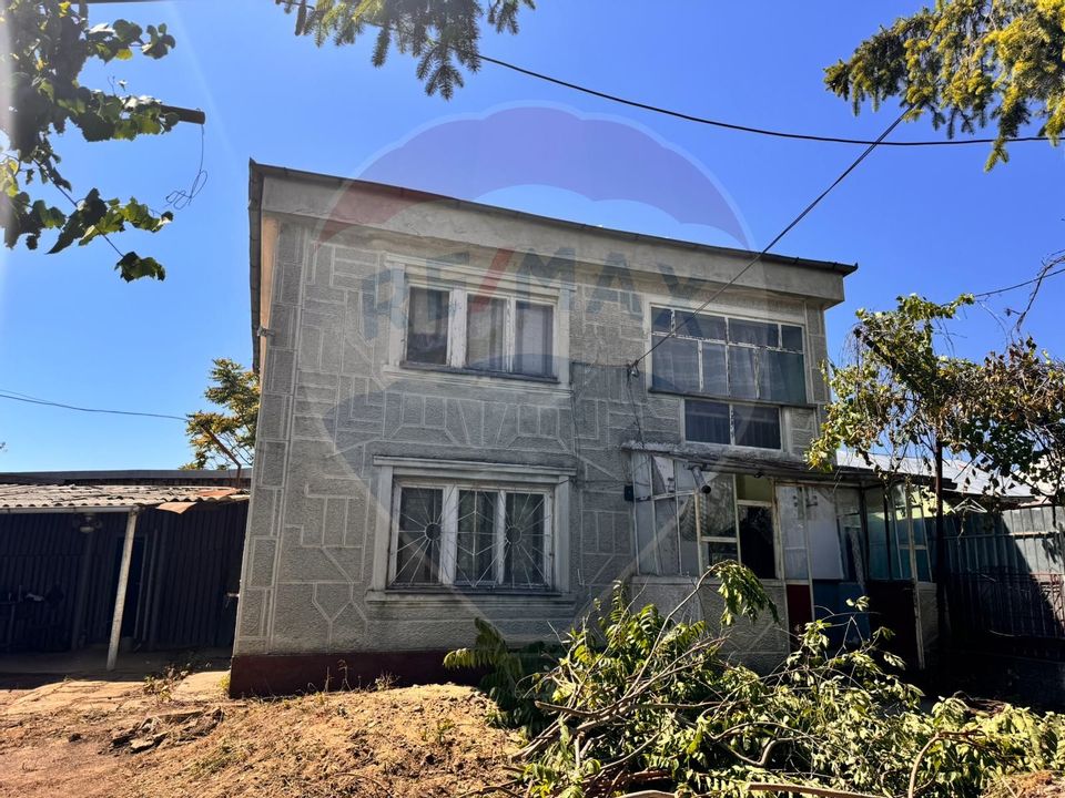 4 room House / Villa for sale