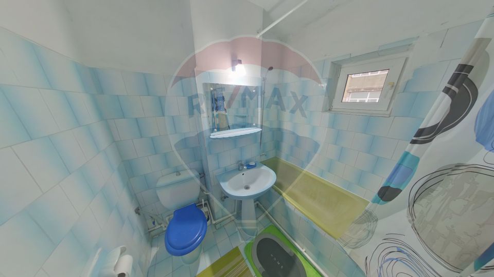 Apartament cu 3 camere de vânzare în zona Garii