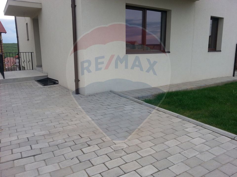 5 room House / Villa for rent, Europa area