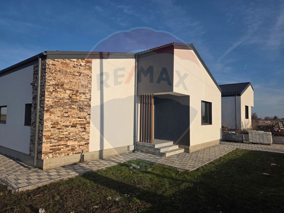 SALE PREMIUM House / Villa 4 rooms at normal price