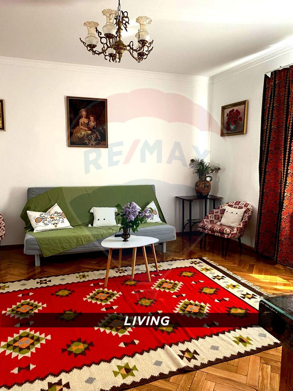 Apartament cu 3 camere de inchiriat-Centru Istoric