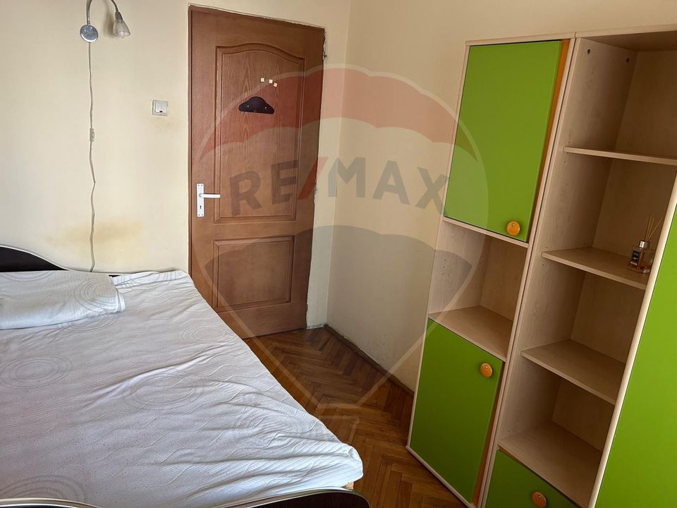 Apartament cu 3 camere decomandate de inchiriat pe Calea Floresti