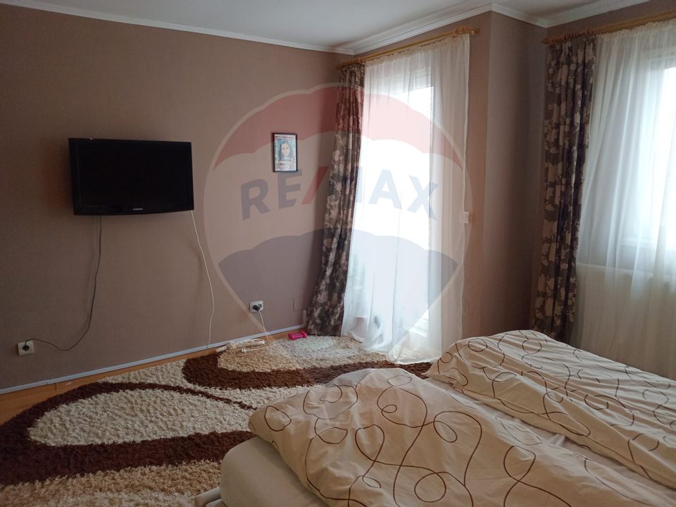 4 room House / Villa for sale