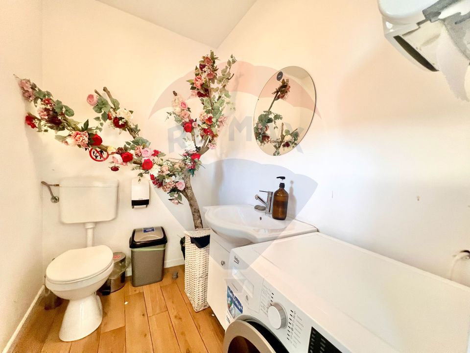 12 room House / Villa for sale, Decebal area