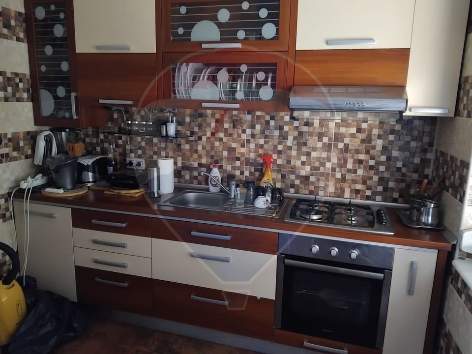 4 room House / Villa for sale, Sud area