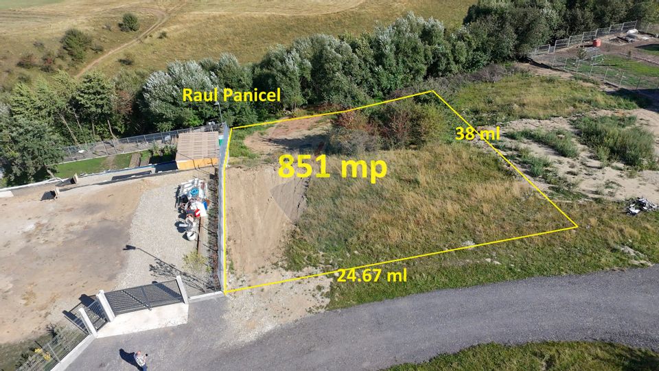 851 mp, Pârâu in spate - Brașov | Centrul echitație și Complex Pănicel