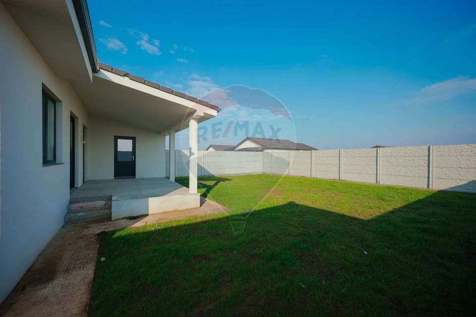 4 room House / Villa for sale