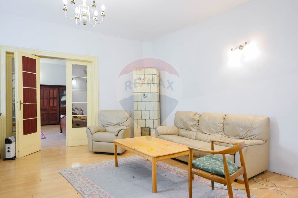 Apartament 2 Camere, Oradea, Central-Orașul Nou, Curte Comună, Vânzare