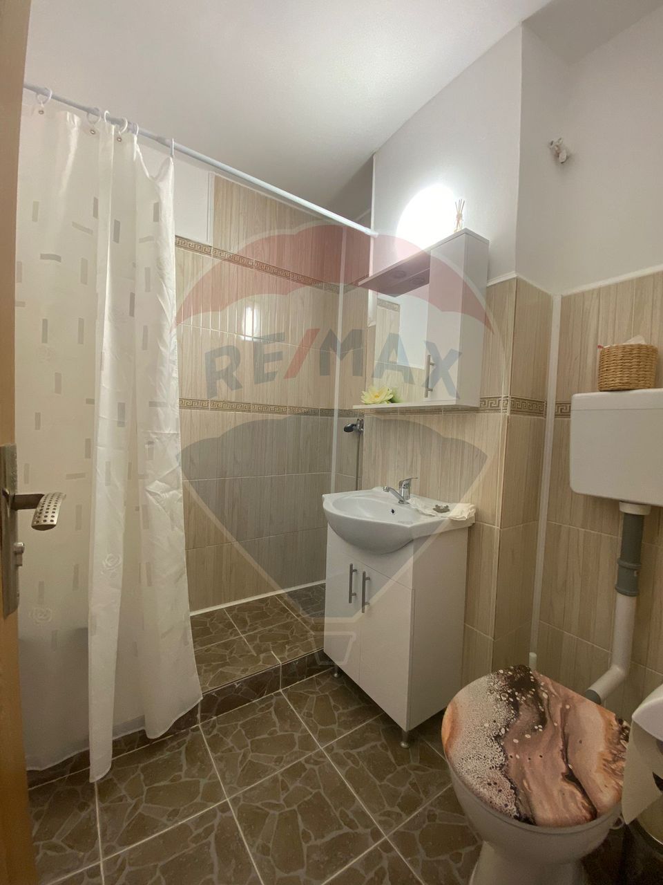 3 room Apartment for rent, Vitrometan area