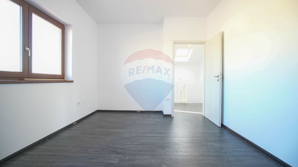 REZERVATA! Vilă nouă, cu 4 camere si teren de 500mp, în Cristian