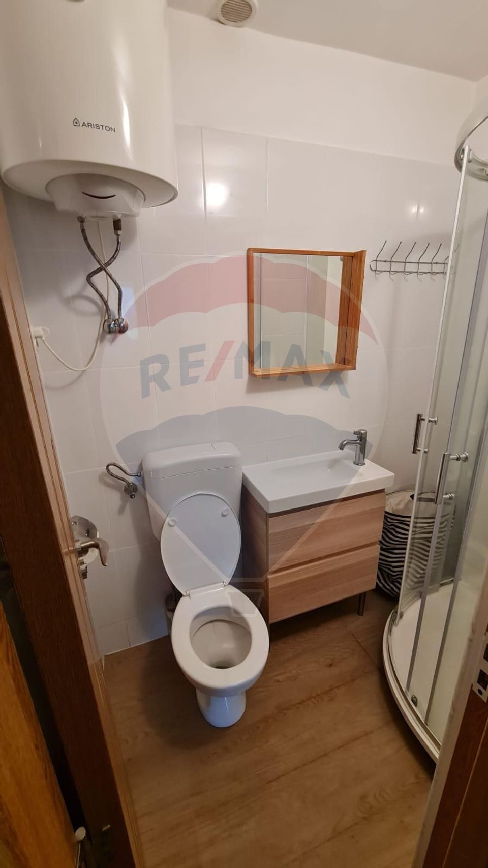 Apartament cu 2 camere de vânzare în zona Vest