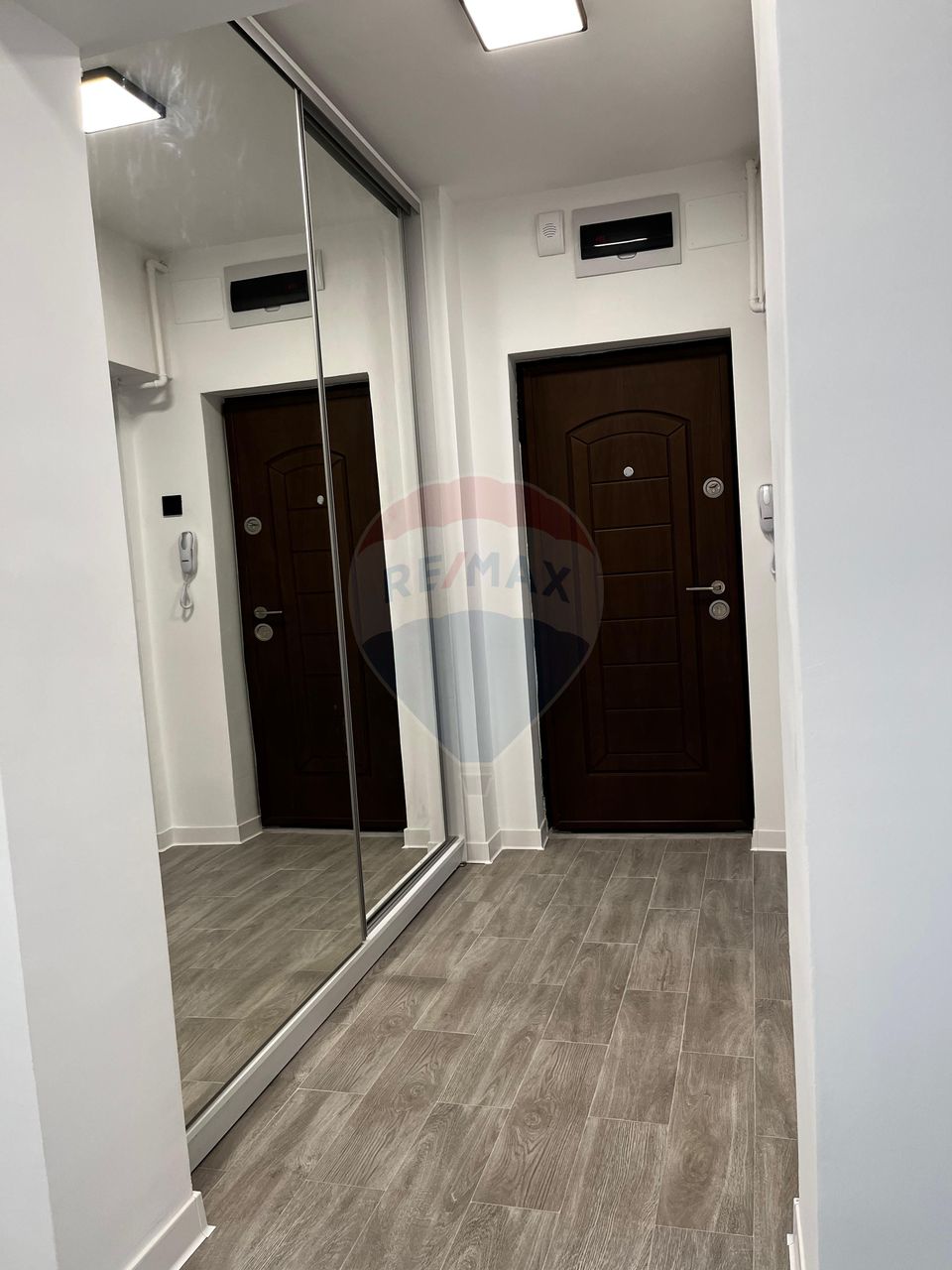 4 camere renovat | vedere fântâni Unirii | Bibescu Vodă | 106 mp