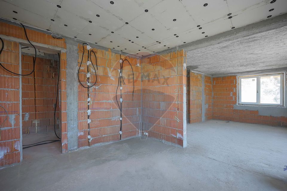 De vânzare casă cu un proiect deosebit, la roșu , Str. Gheorghe Doja