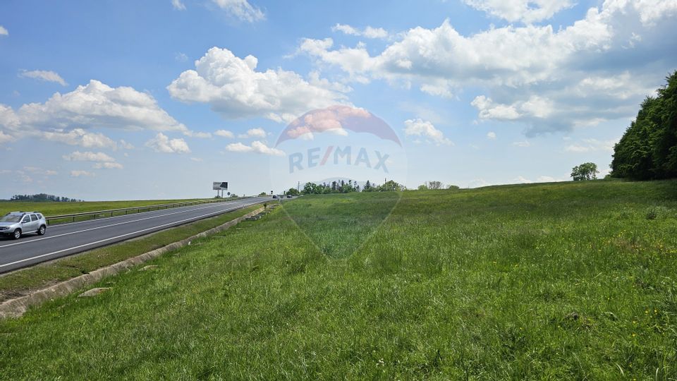 Teren Ilisesti  7000mp extravilan/ DN 17, Suceava