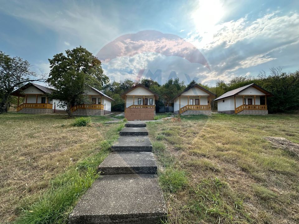 1,700sq.m Commercial Space for sale