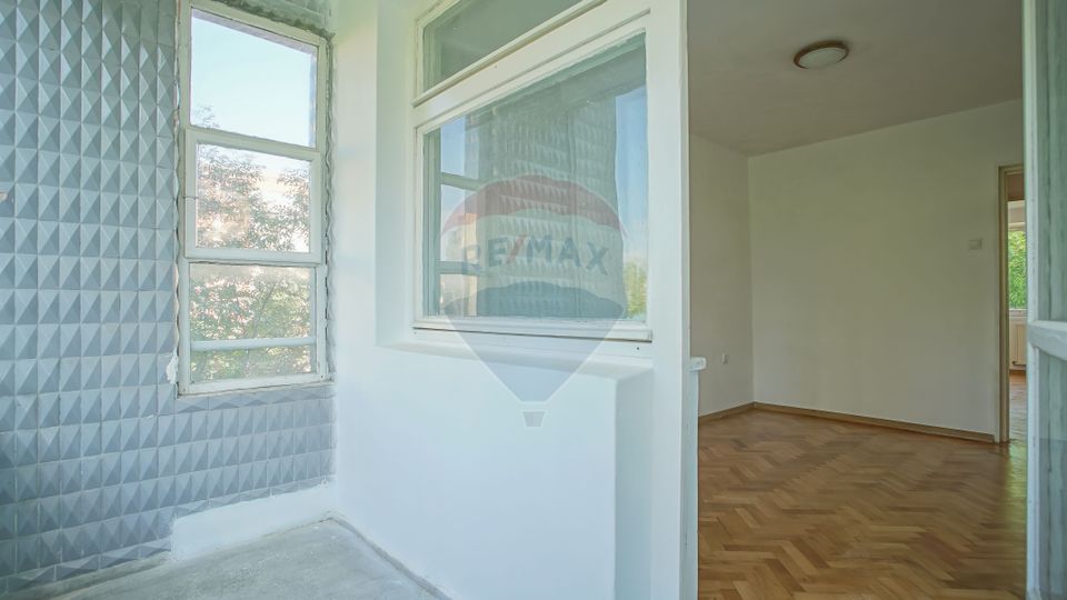 Apartament cu 3 camere de vânzare în Centrul Civic, B-dul Victoriei