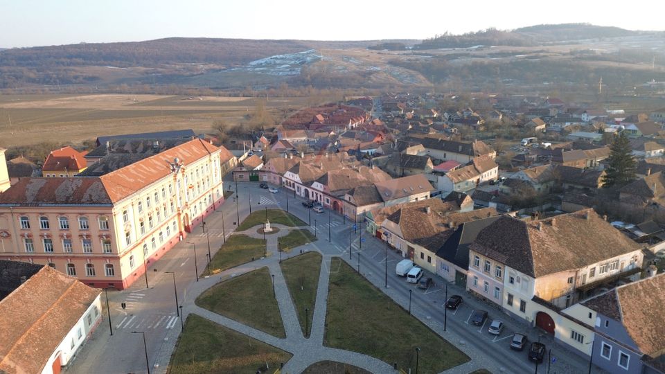 Casă cu istorie în inima Dumbrăveniului – 15 min. de Sighisoara!