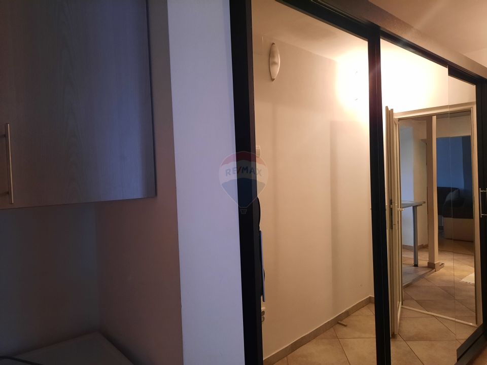 Apartament 3 camere de inchiriat 250 euro + cheltuieli