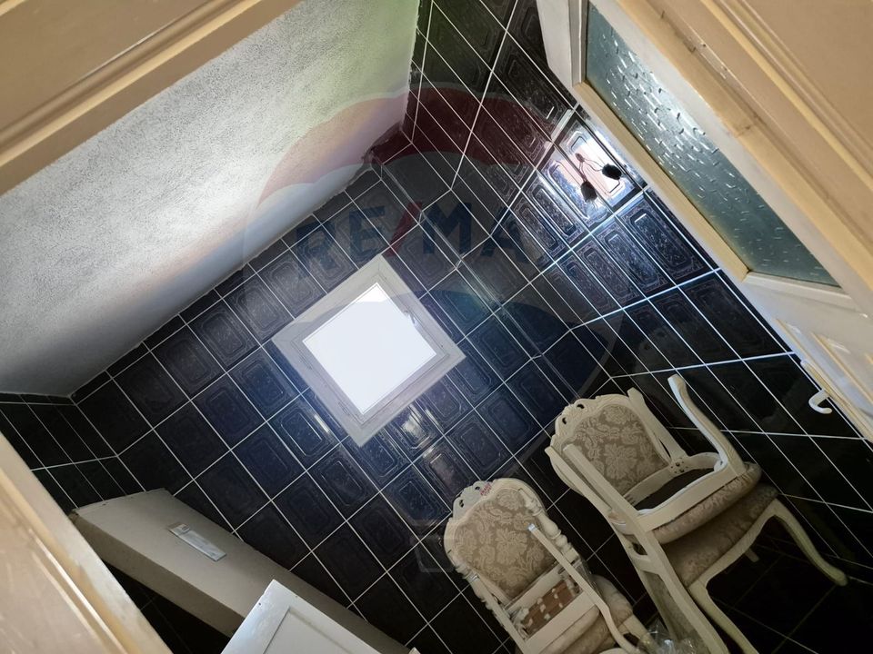 6 room House / Villa for sale