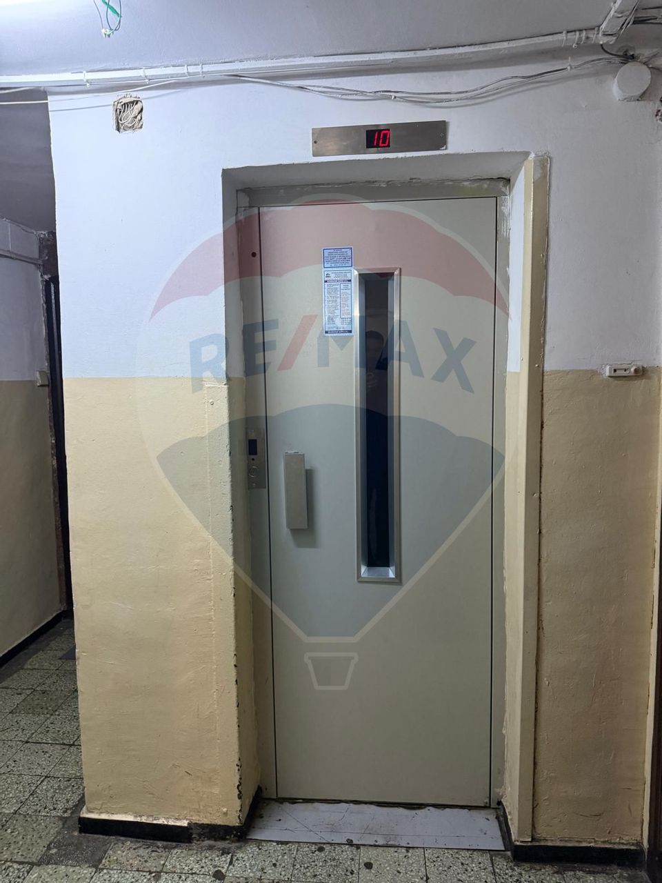 Apartament cu 2 camere de vânzare în zona Lujerului