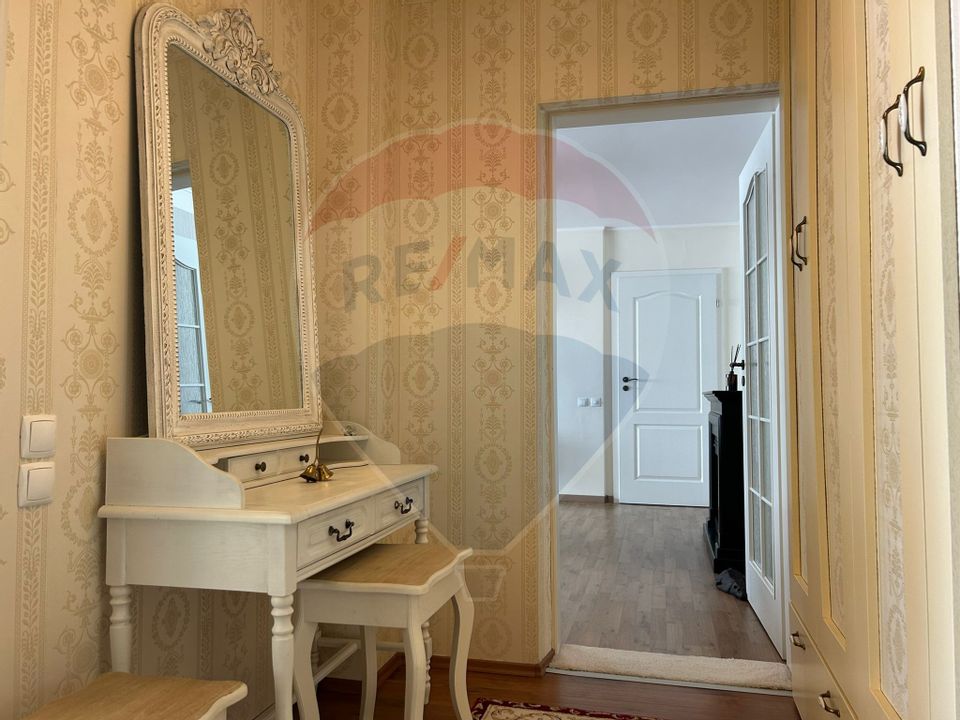De vanzare apartament de lux pe Blvd. Decebal