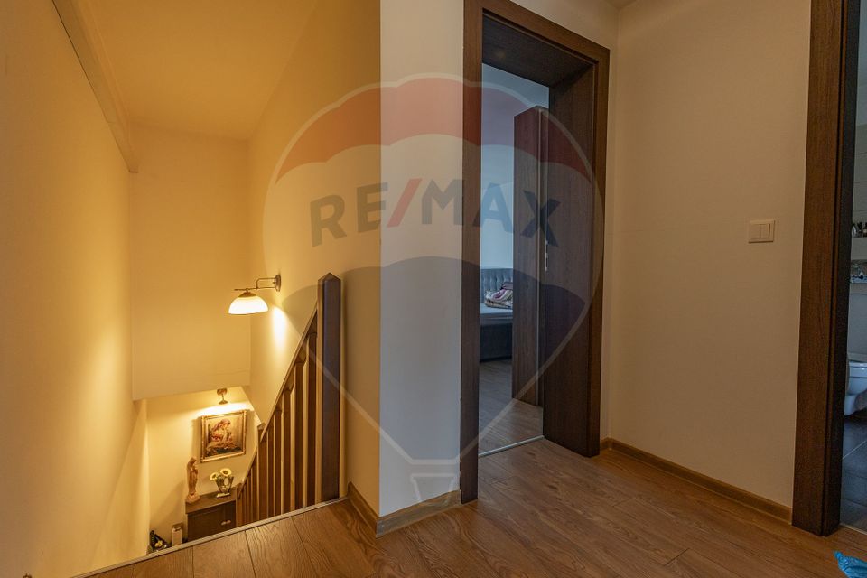 4 room House / Villa for sale