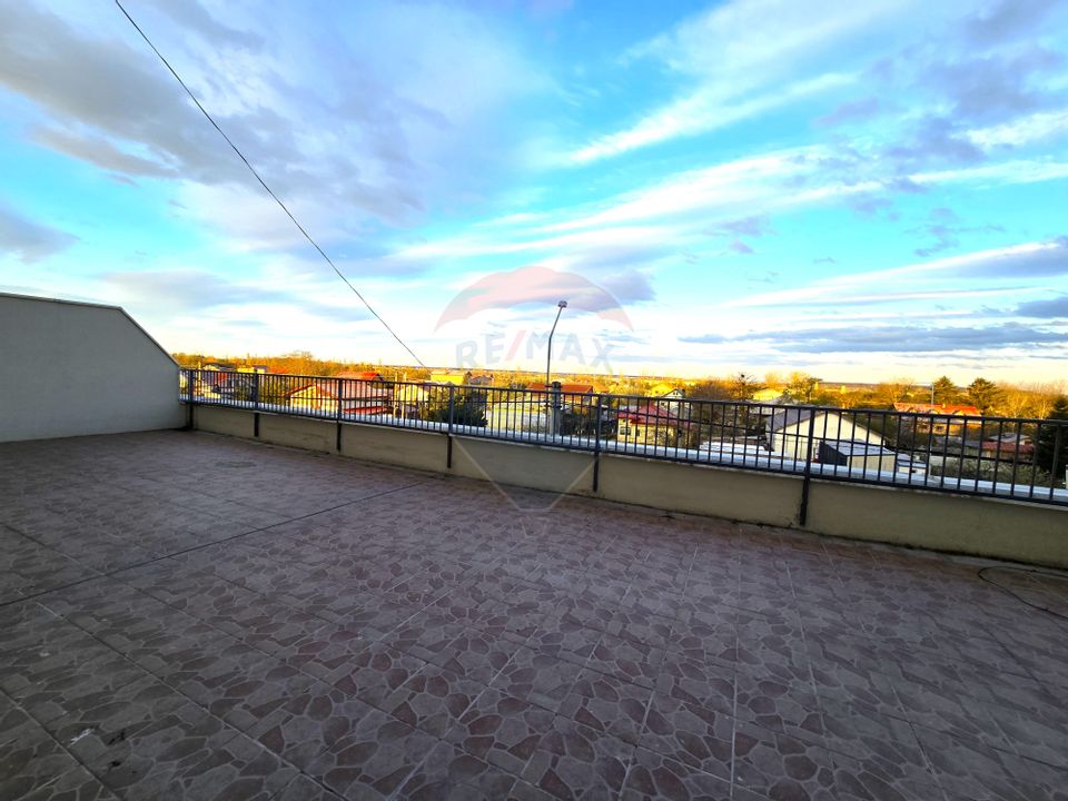 Apartament spatios 3 camere, locuinta sau birou