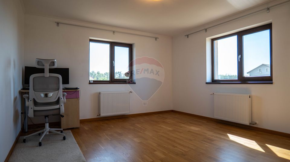 Branesti - vanzare vila deosebita cu 4 camere- Autostrada Soarelui