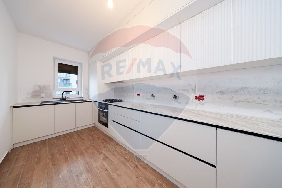 3 room Apartment for sale, Tractorul area