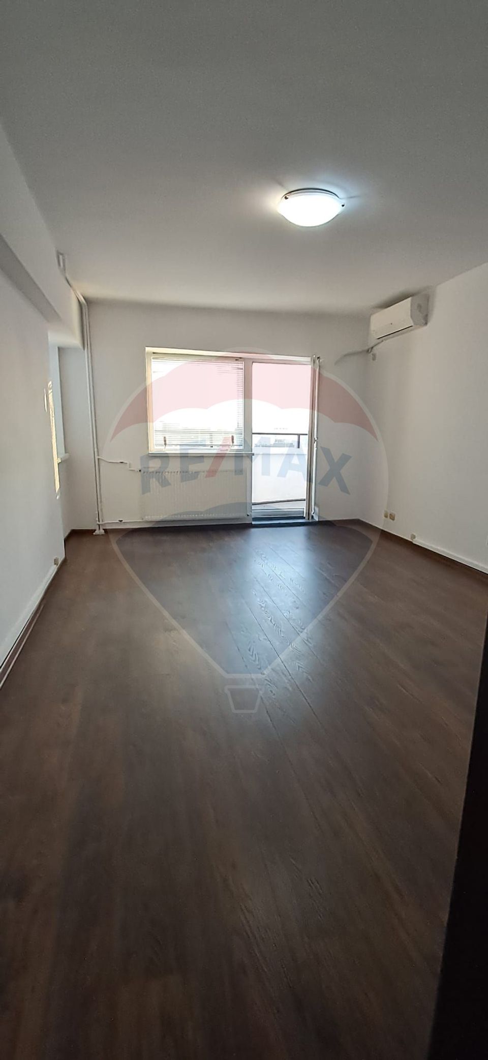 INCHIRIERE DUPLEX LUX