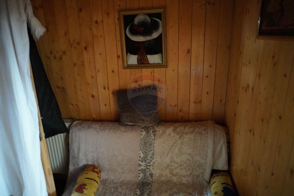 Casă de vânzare, Moisei