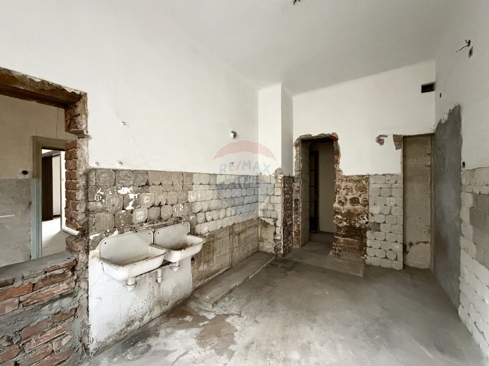 Un apartament cu poveste, în inima Bucureștiului interbelic