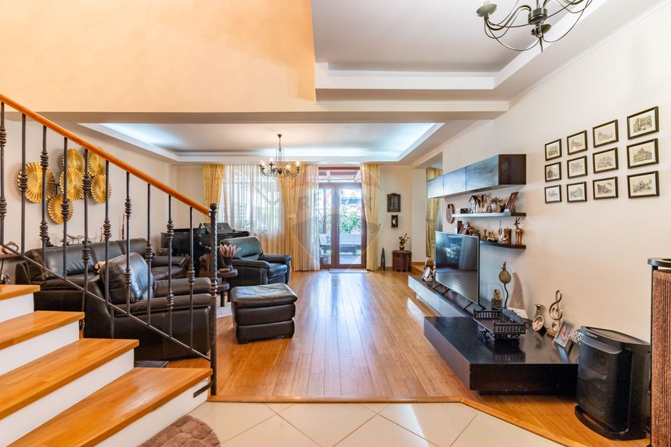 House / Villa for sale in Corbeanca, Blue Lagoon, near the lake