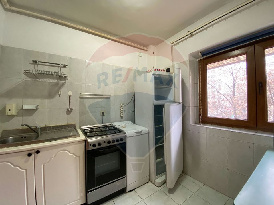 De inchiriat garsoniera în zona Vitan Mall