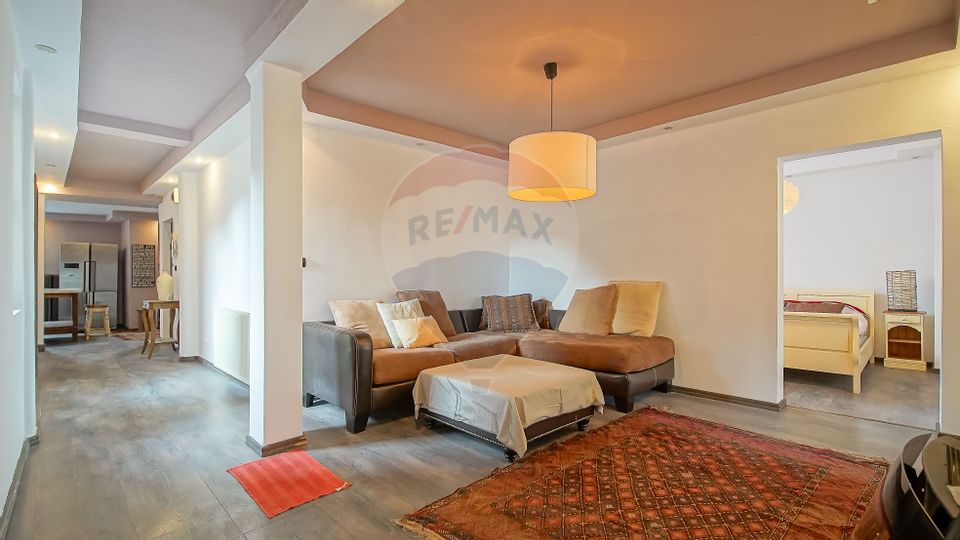 Apartment with Tâmpa View, Historic House – Unirii Square, Brașov