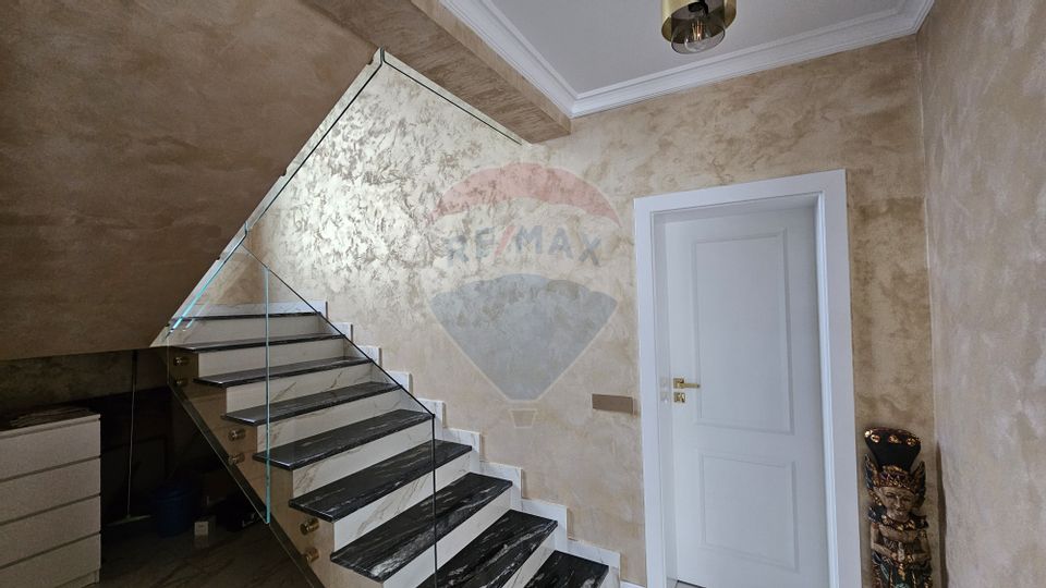 5 room House / Villa for sale