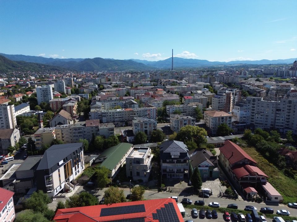 Spațiu / birouri în suprafață de 1200 / 1300 mp teren Central BM