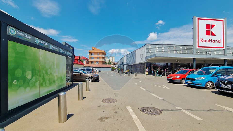 500sq.m Commercial Space for sale, Palat area