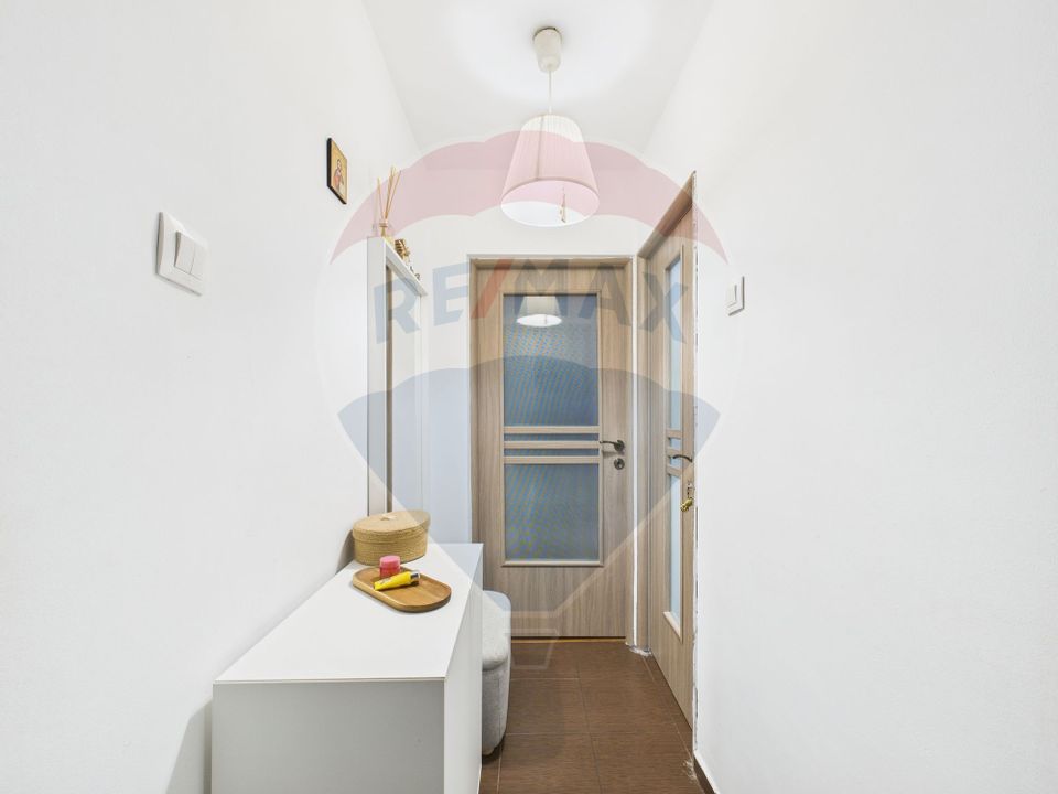 Apartament cu 3 camere de vânzare în zona Ferentari