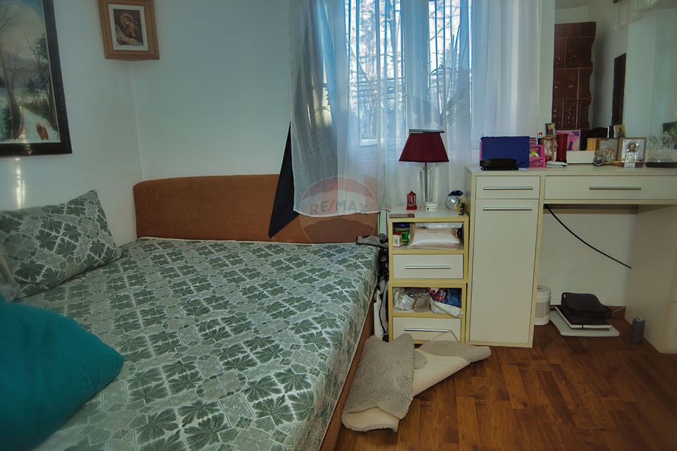 Casă cu teren de vanzare in Rugionasa iasi