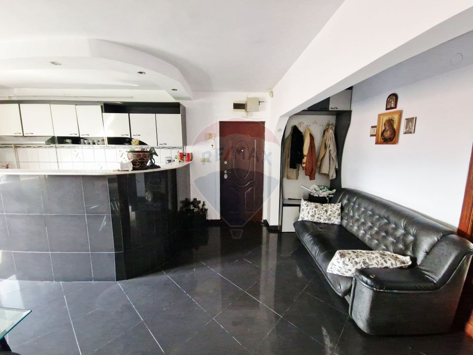 3 room Apartment for sale, Calea Romanului area