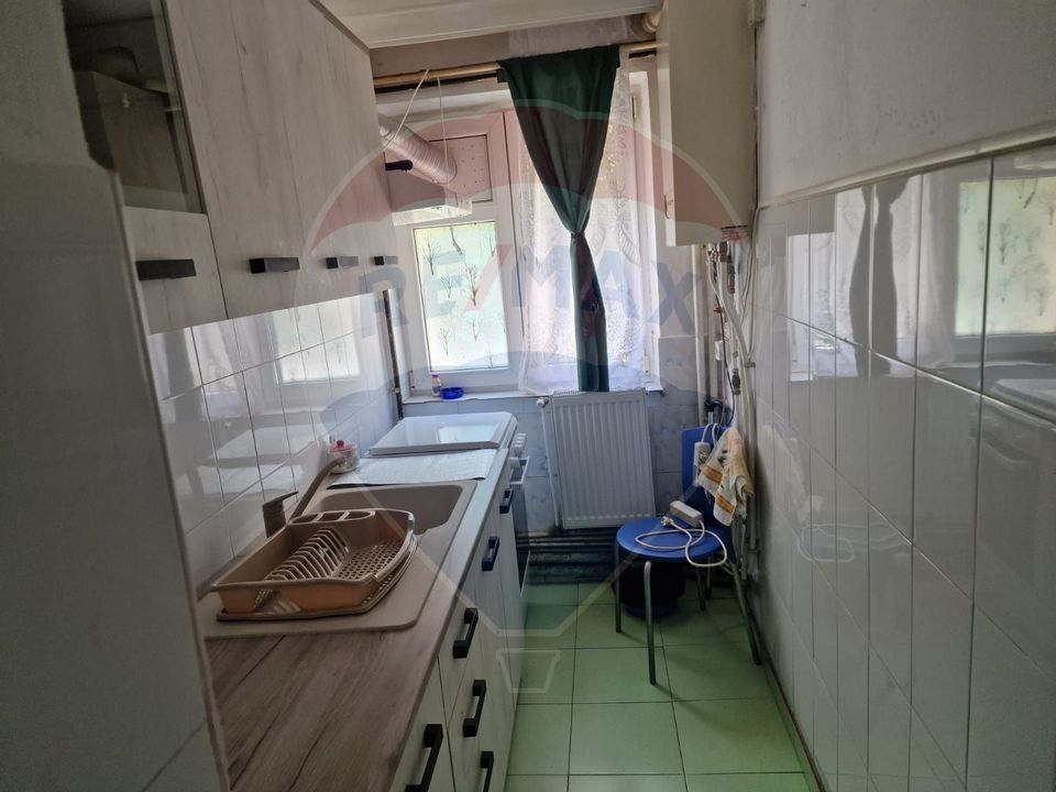 Apartament cu 2 camere de vânzare în zona Mioritei