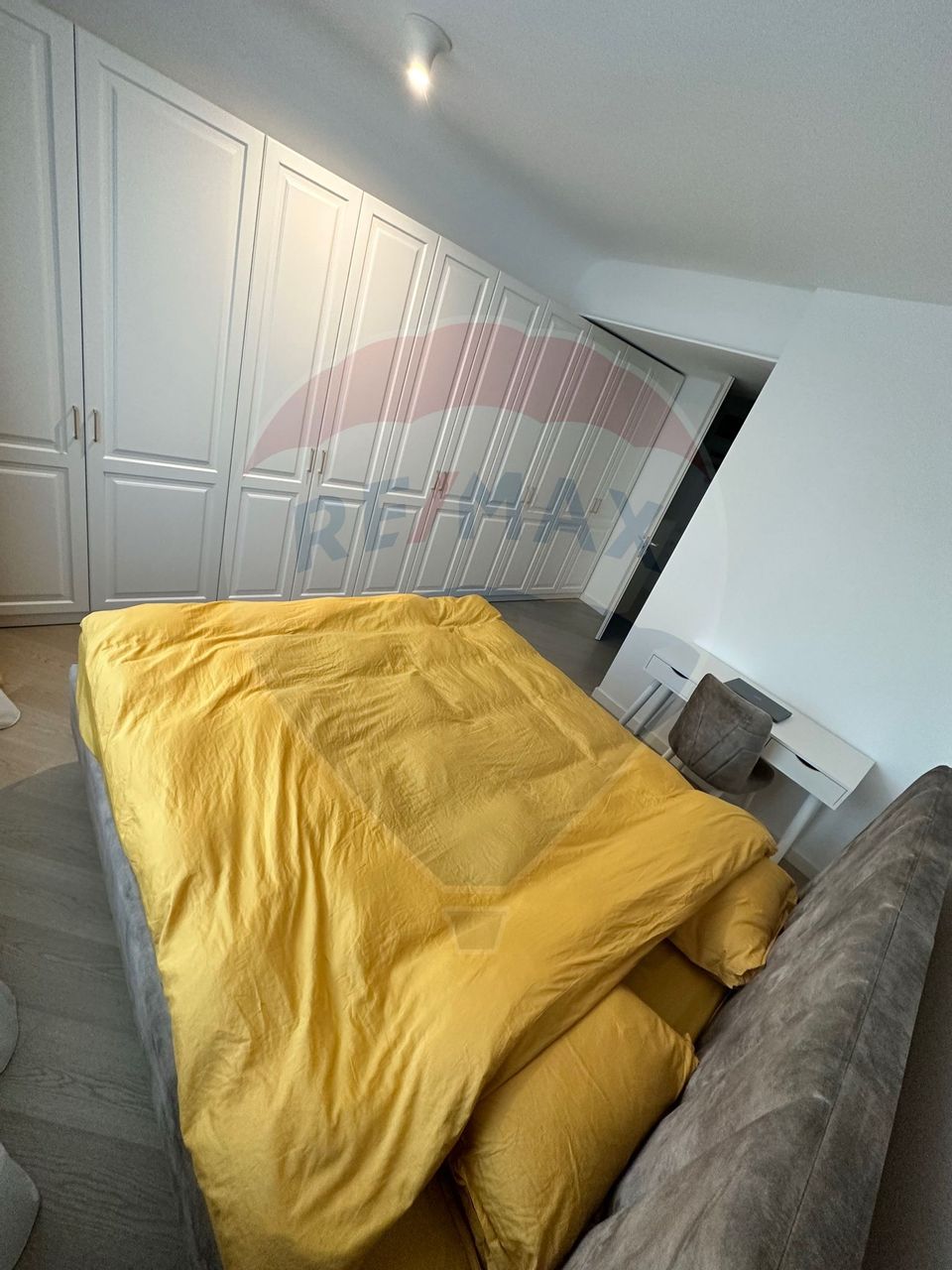 De inchiriat apartament 3 camere in Cortina North - Confort Premium