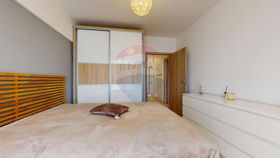 2 room Apartment for rent, Tractorul area