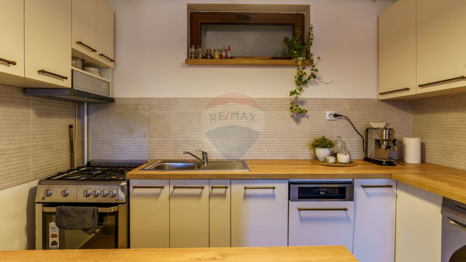 Casă / Vilă cu 4 camere de închiriat în zona Nord-Vest, Comision 0%