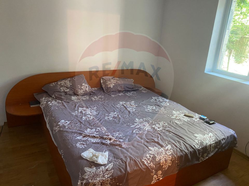 Teren 299.96mp Voluntari, casa 70 mp demolabila/renovabila