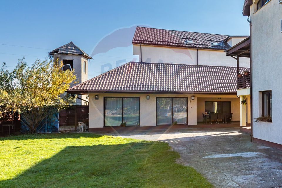 Vilă cu 7 camere de vânzare în zona Centrală Orașul  BUHUȘI