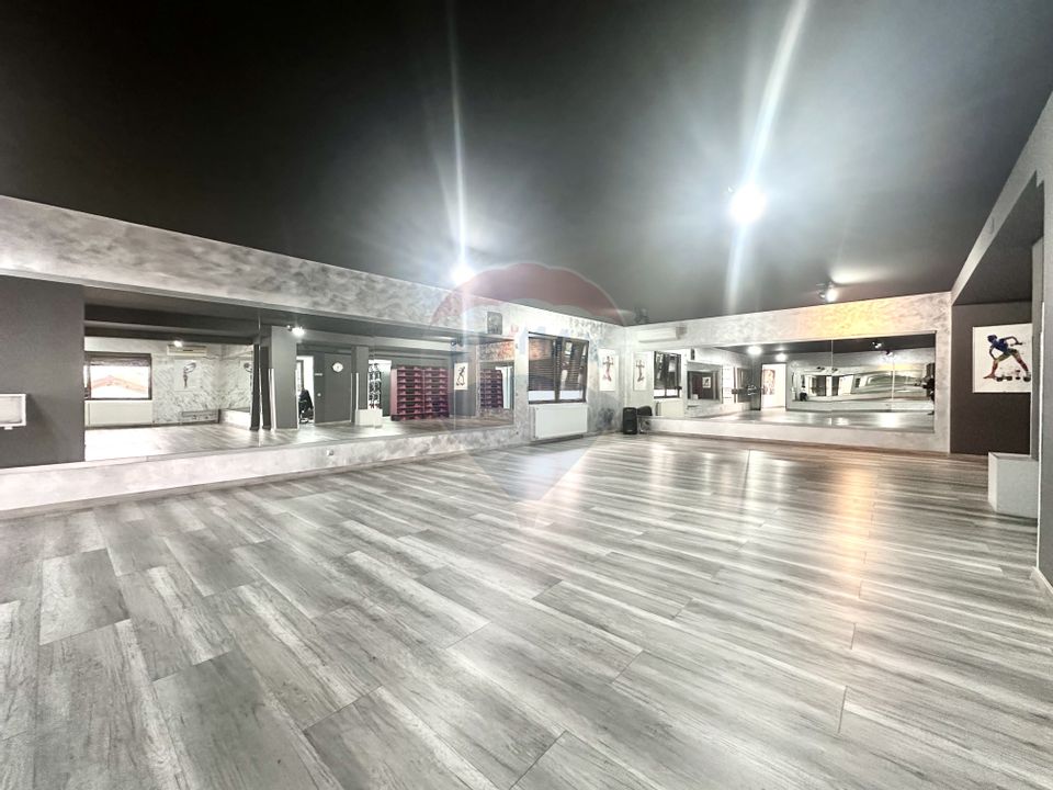 De vânzare construcție comercială P+3 cu funcțiuni mixte - Buftea